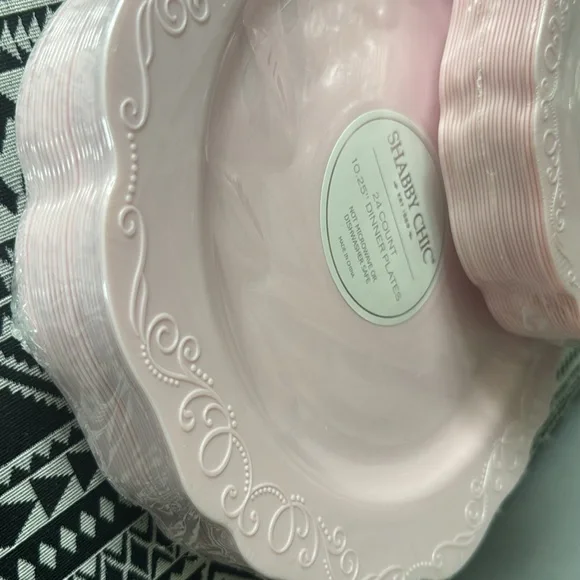 Shabby Chic 48 plates ( 24 7.5” dessert , 24 10.25” dinner) pink